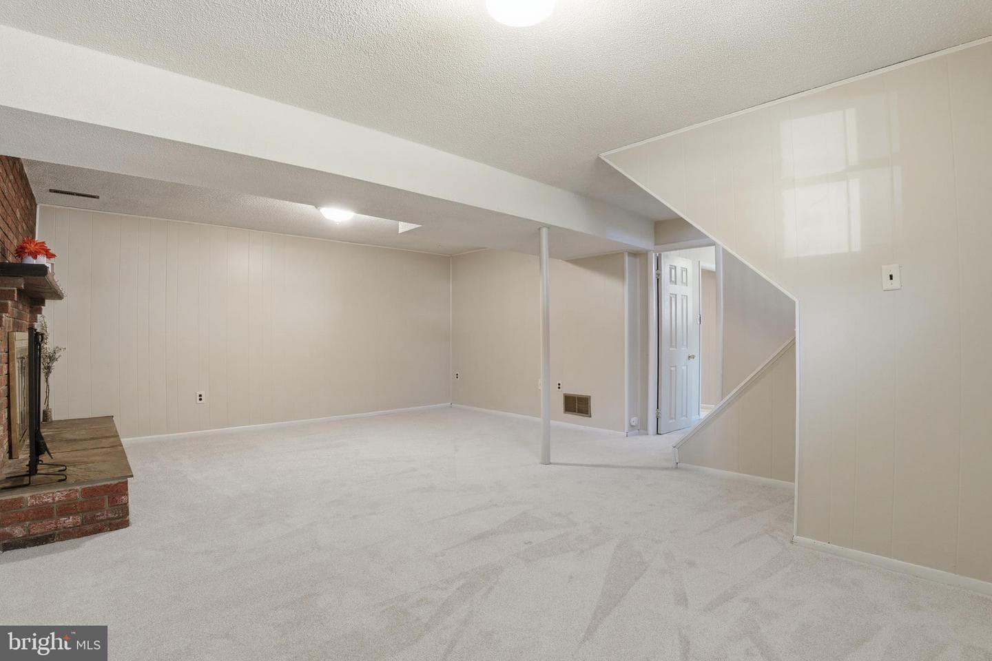 8224 Bernard Drive N photo 34