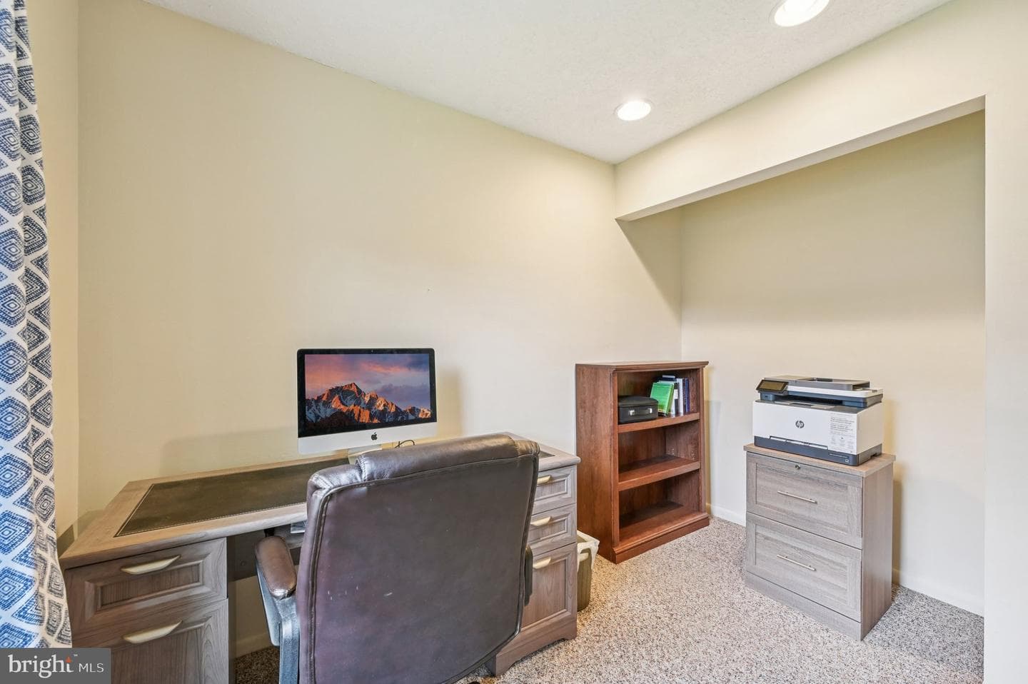 794 Tremaine Way photo 28