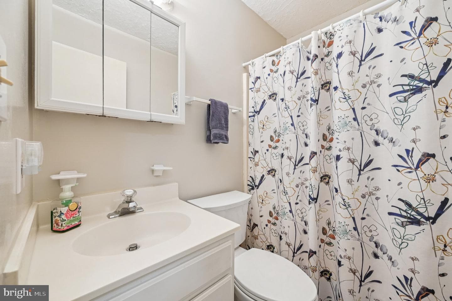 794 Tremaine Way photo 29