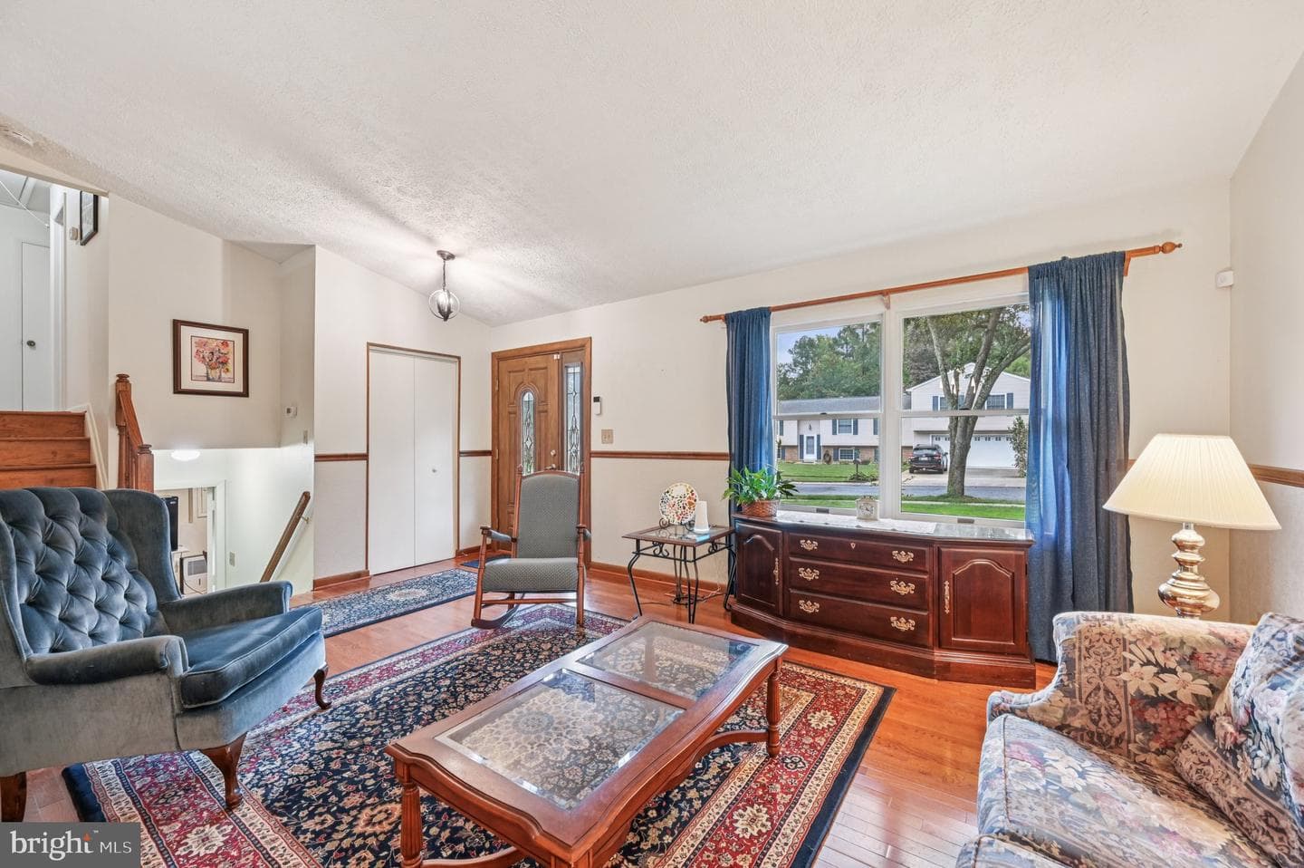 794 Tremaine Way photo 8