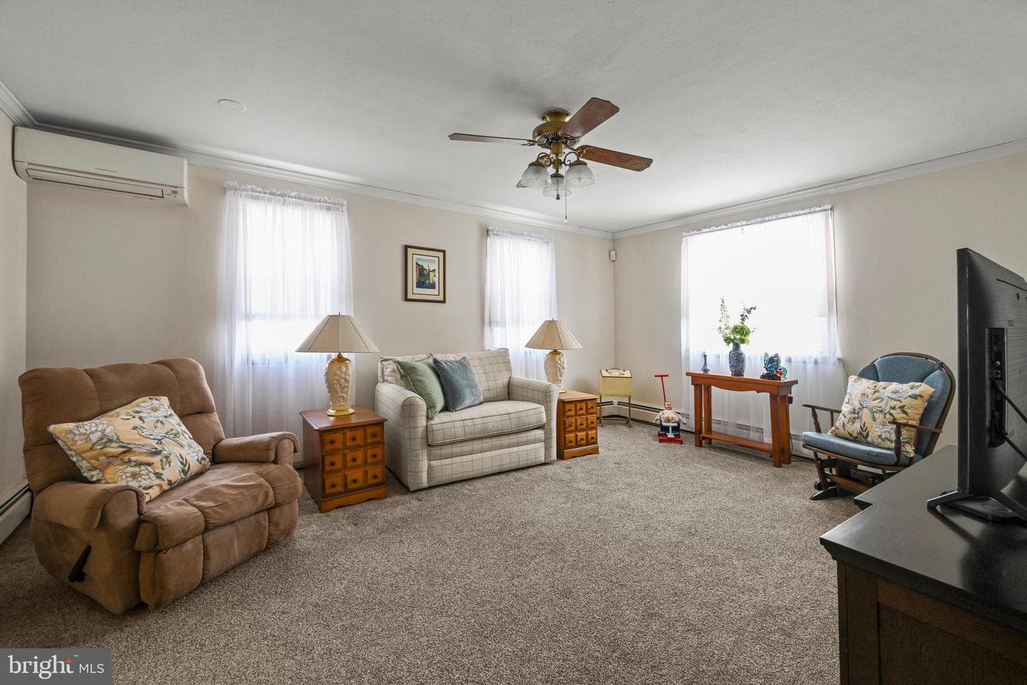 1027 Upton Road photo 3