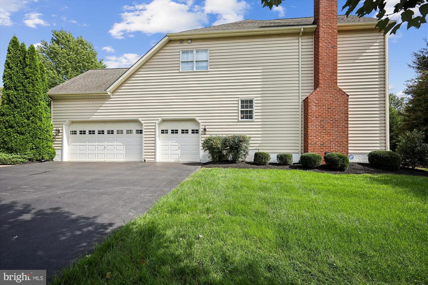 1405 Colonial Manor Court photo 36