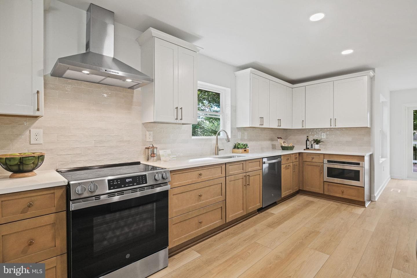 529 Tayman Drive photo 2