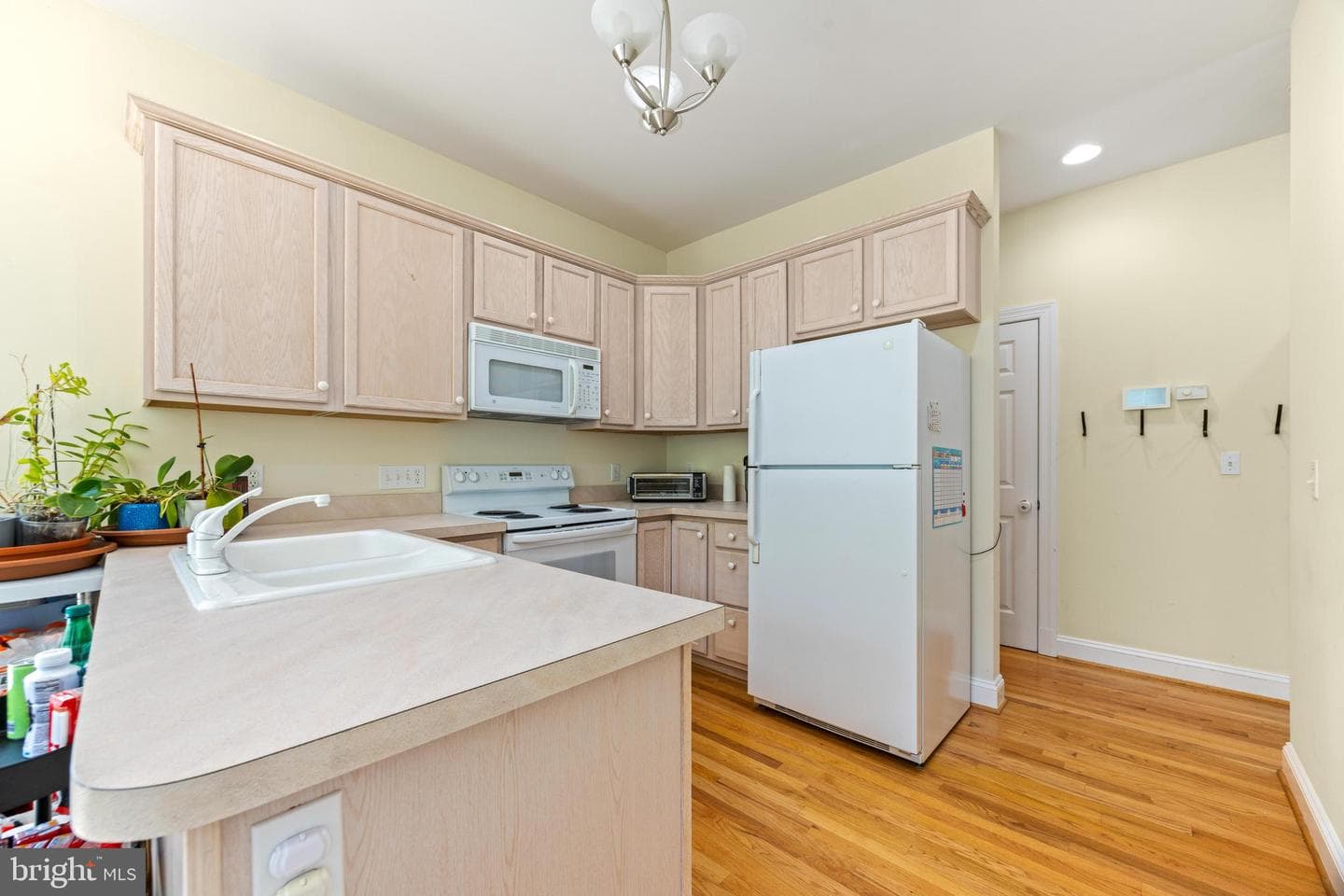 110 Longfellow Drive photo 52