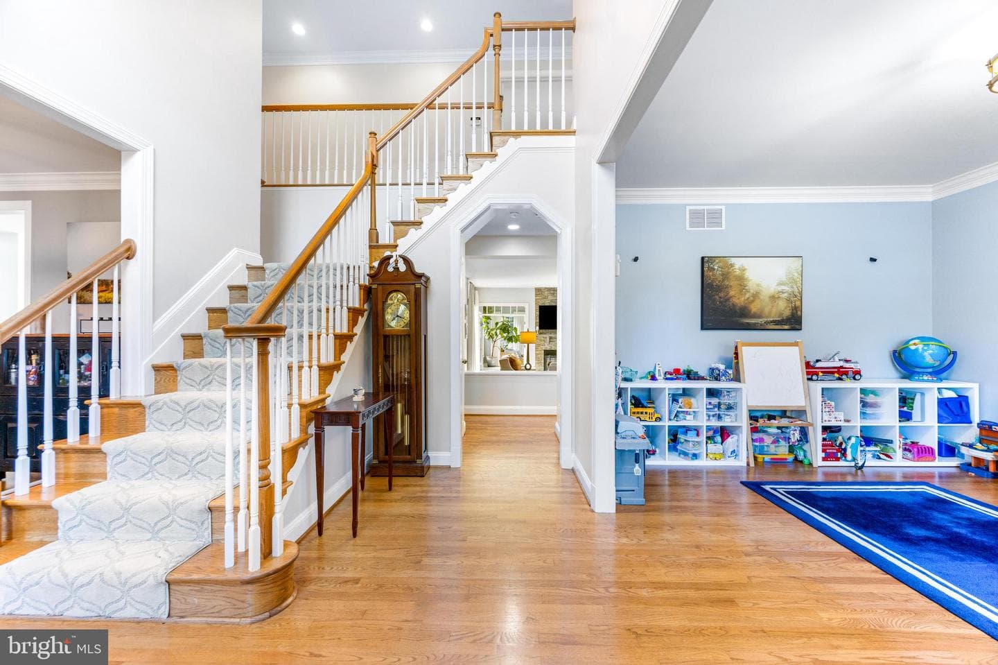 110 Longfellow Drive photo 8