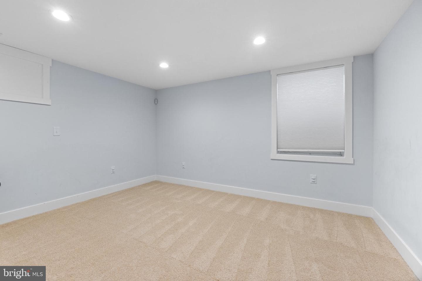 110 Longfellow Drive photo 82