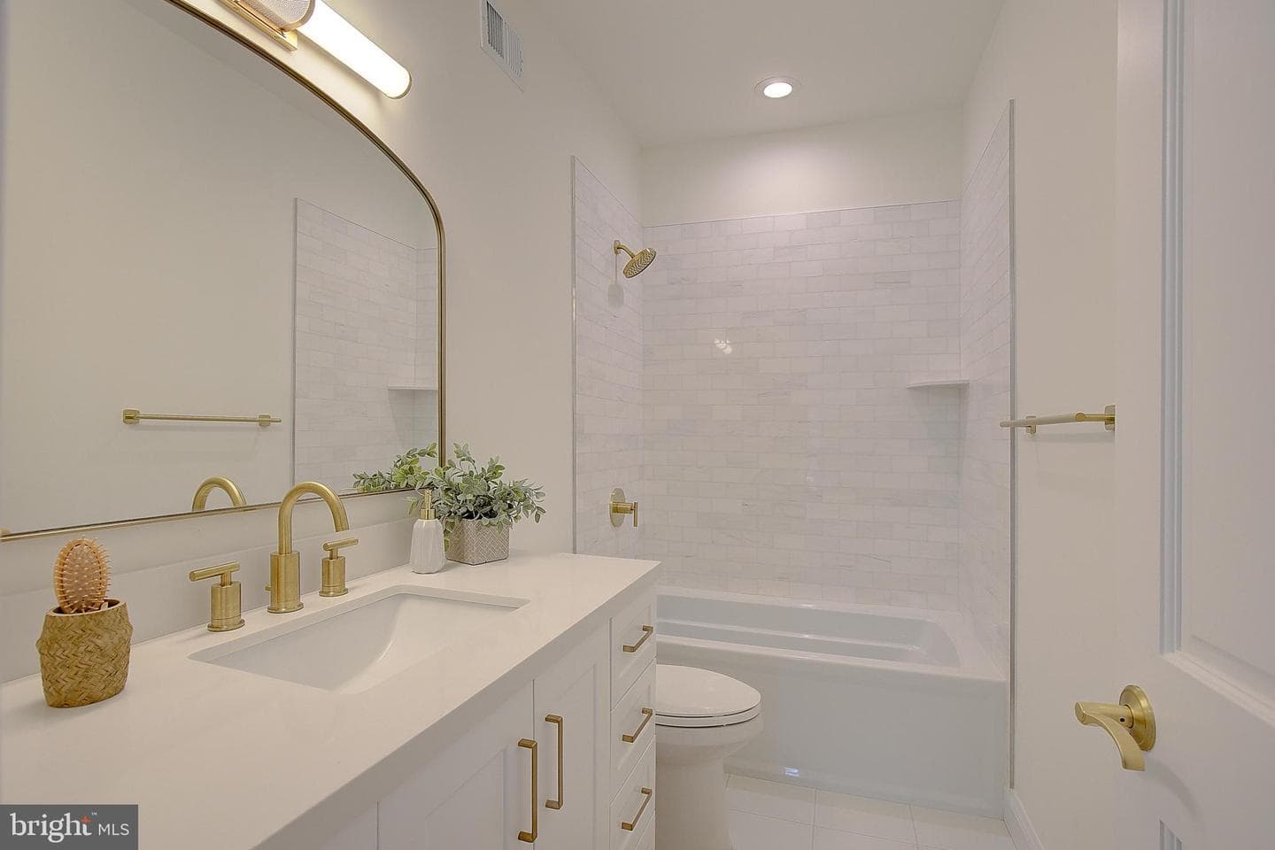 914 Sorrento Court photo 31