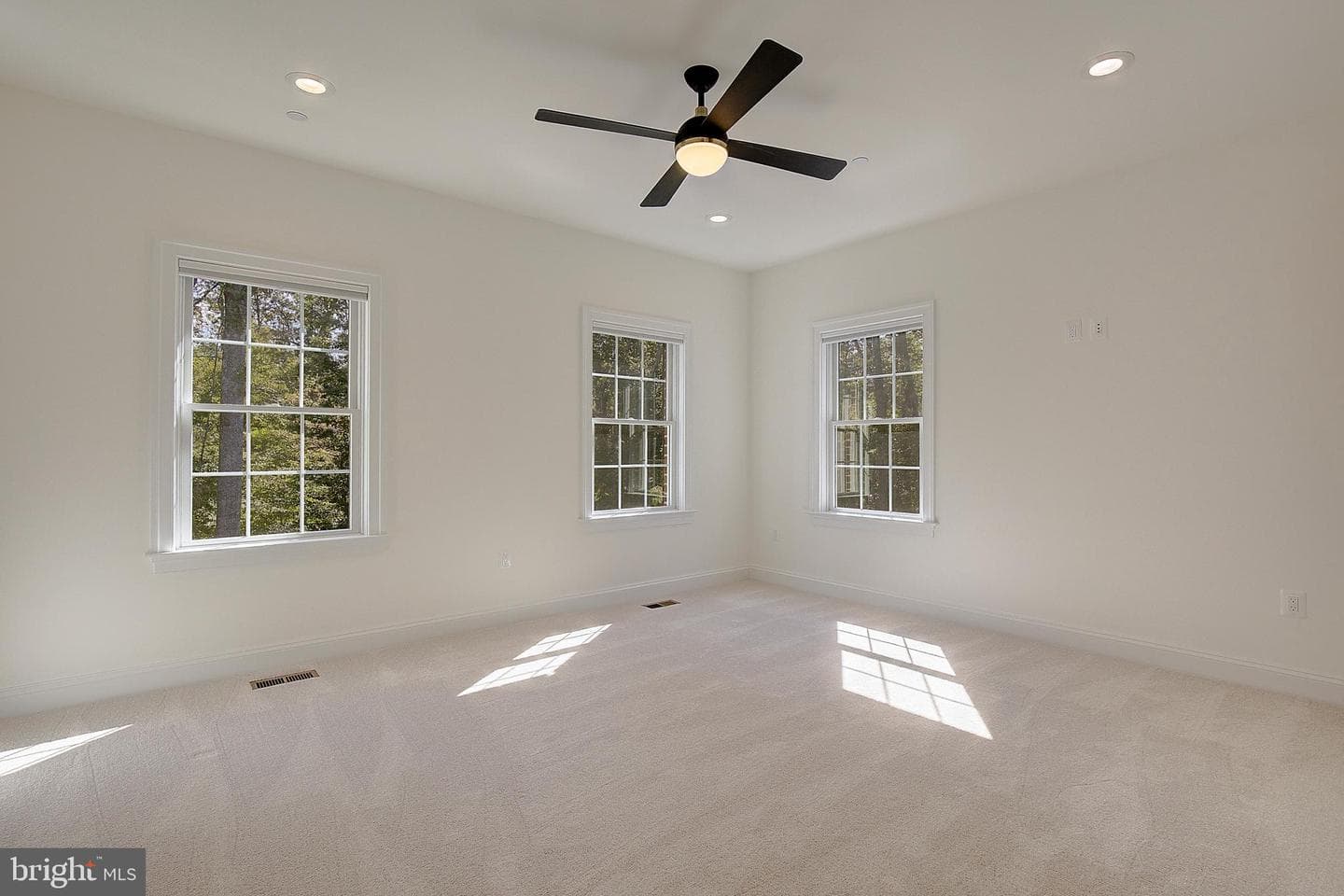 914 Sorrento Court photo 35