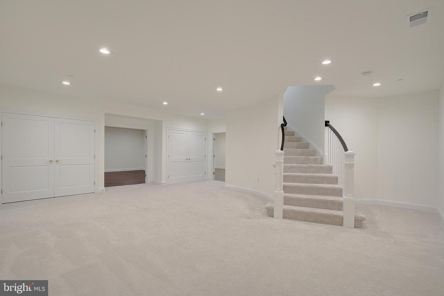 914 Sorrento Court photo 39