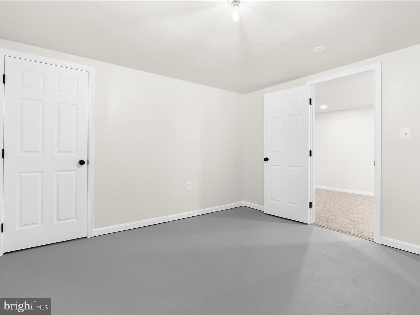 701 Kenora Court photo 16