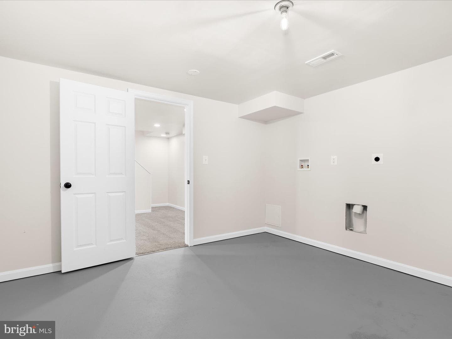 701 Kenora Court photo 18