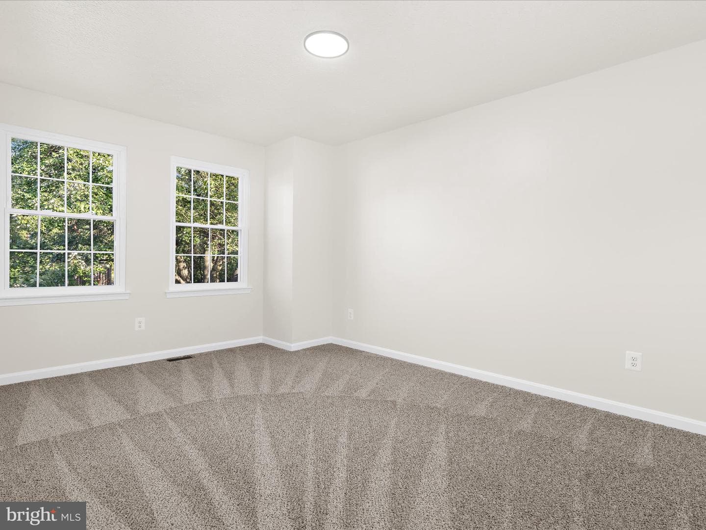 701 Kenora Court photo 21