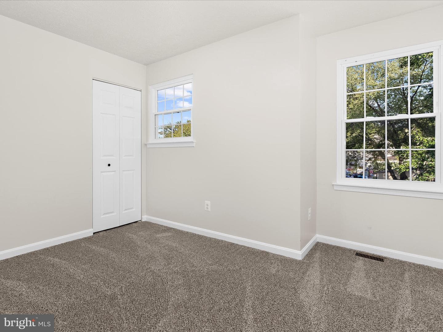 701 Kenora Court photo 22