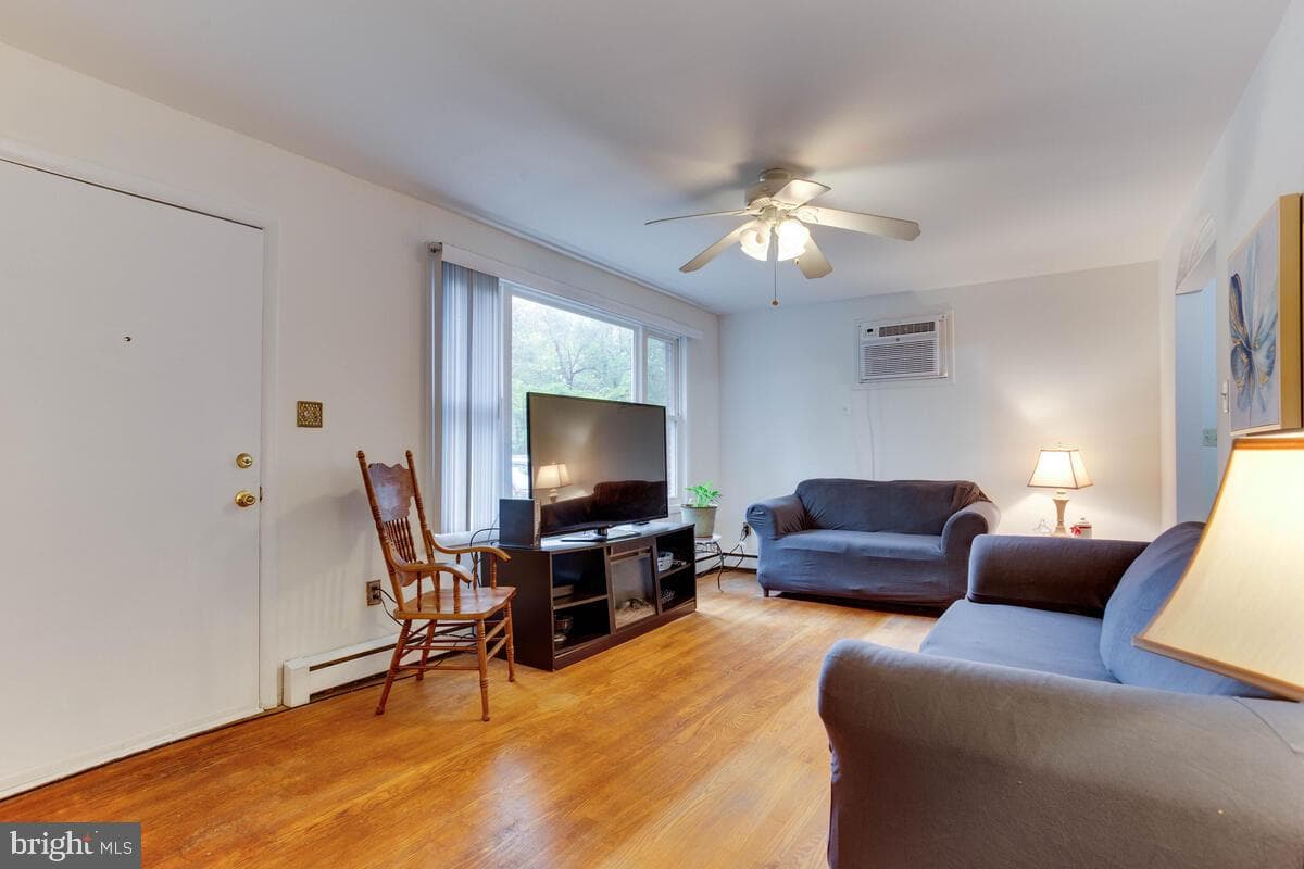1460 Cedarhurst Road photo 7