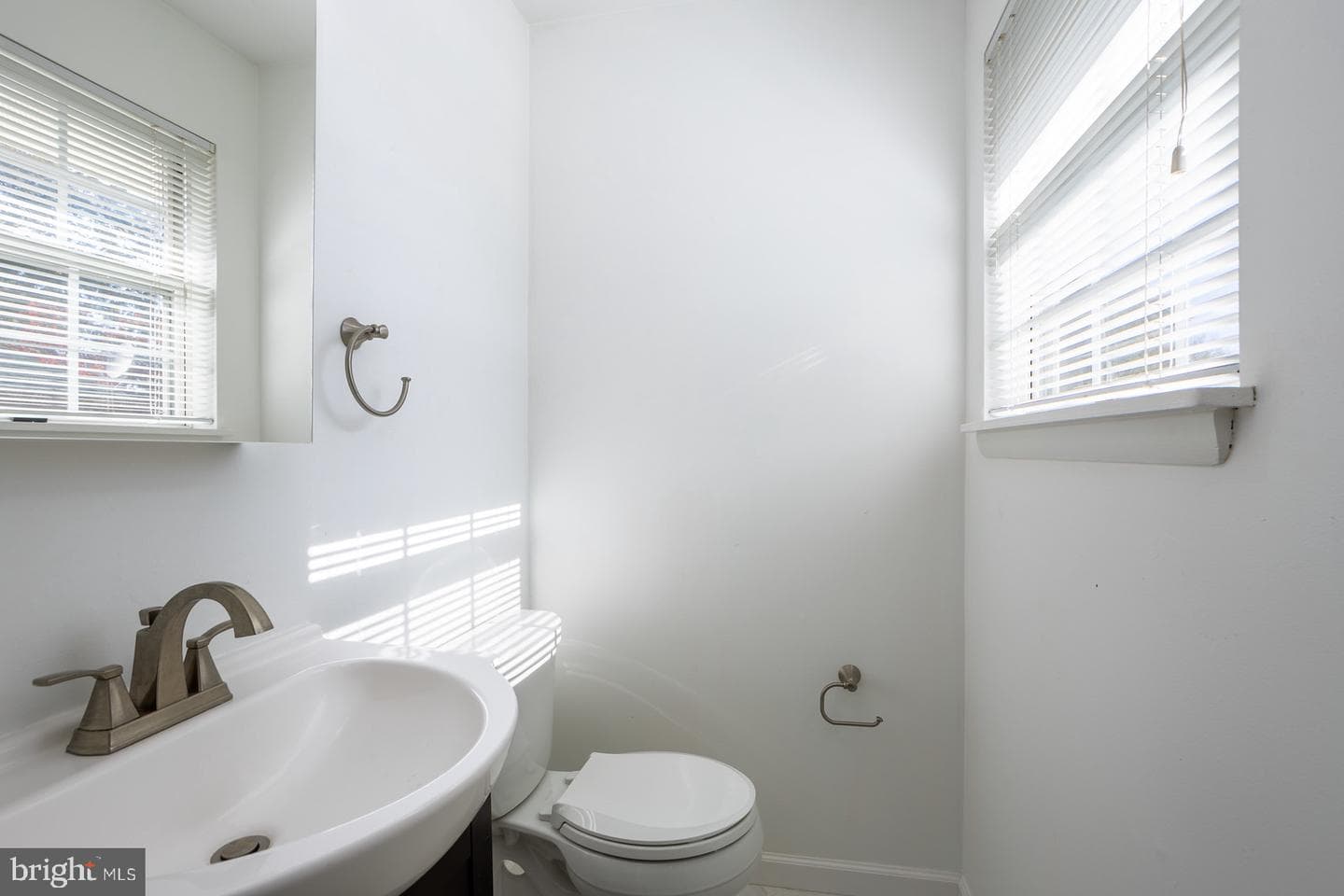 143 Midland Road photo 20