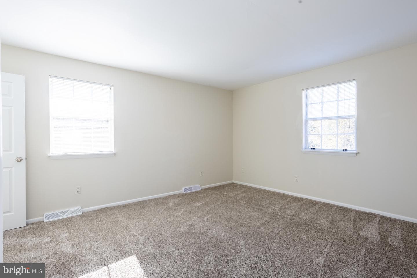 143 Midland Road photo 21