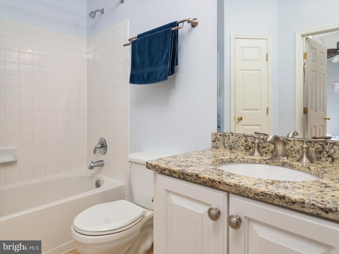 2494 Amber Orchard Court E #302 photo 14