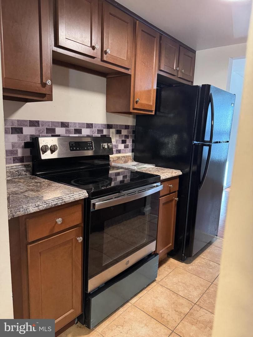 1823 Jaybird Court photo 12