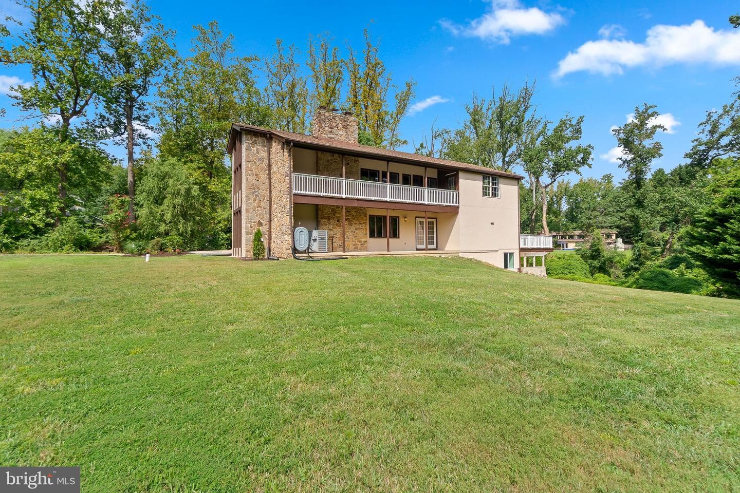 522 Epping Forest Road photo 21