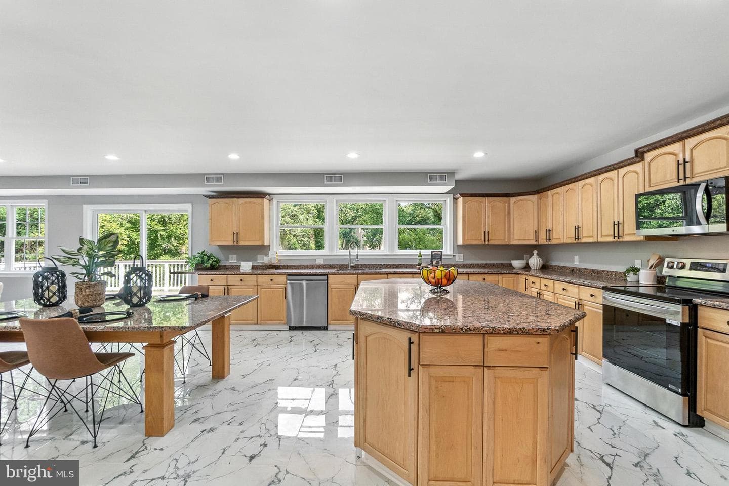 522 Epping Forest Road photo 33