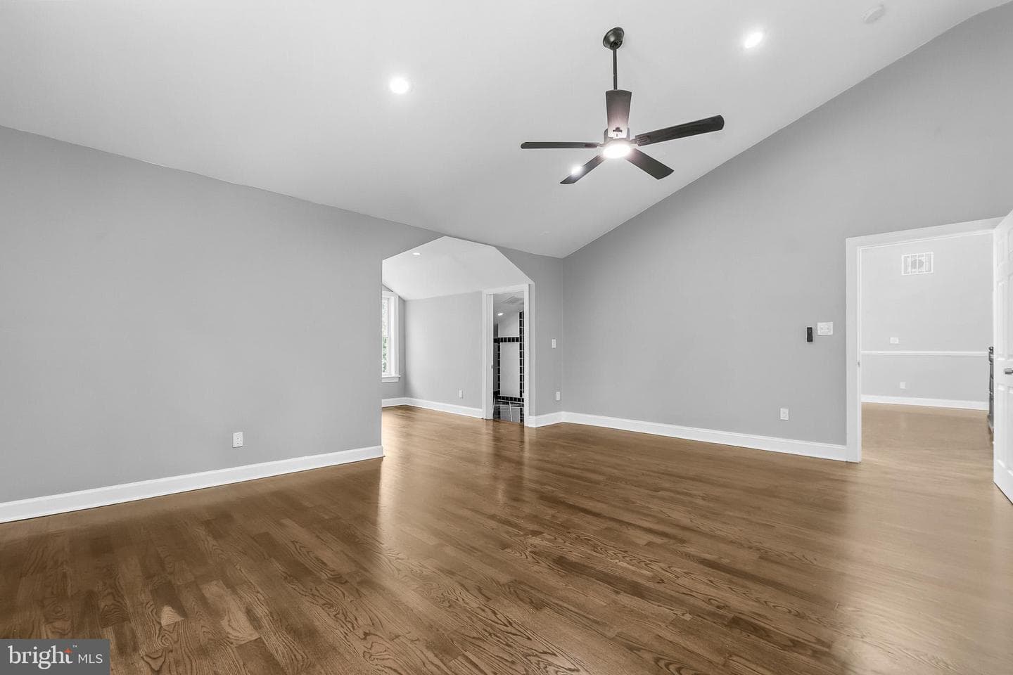 522 Epping Forest Road photo 54