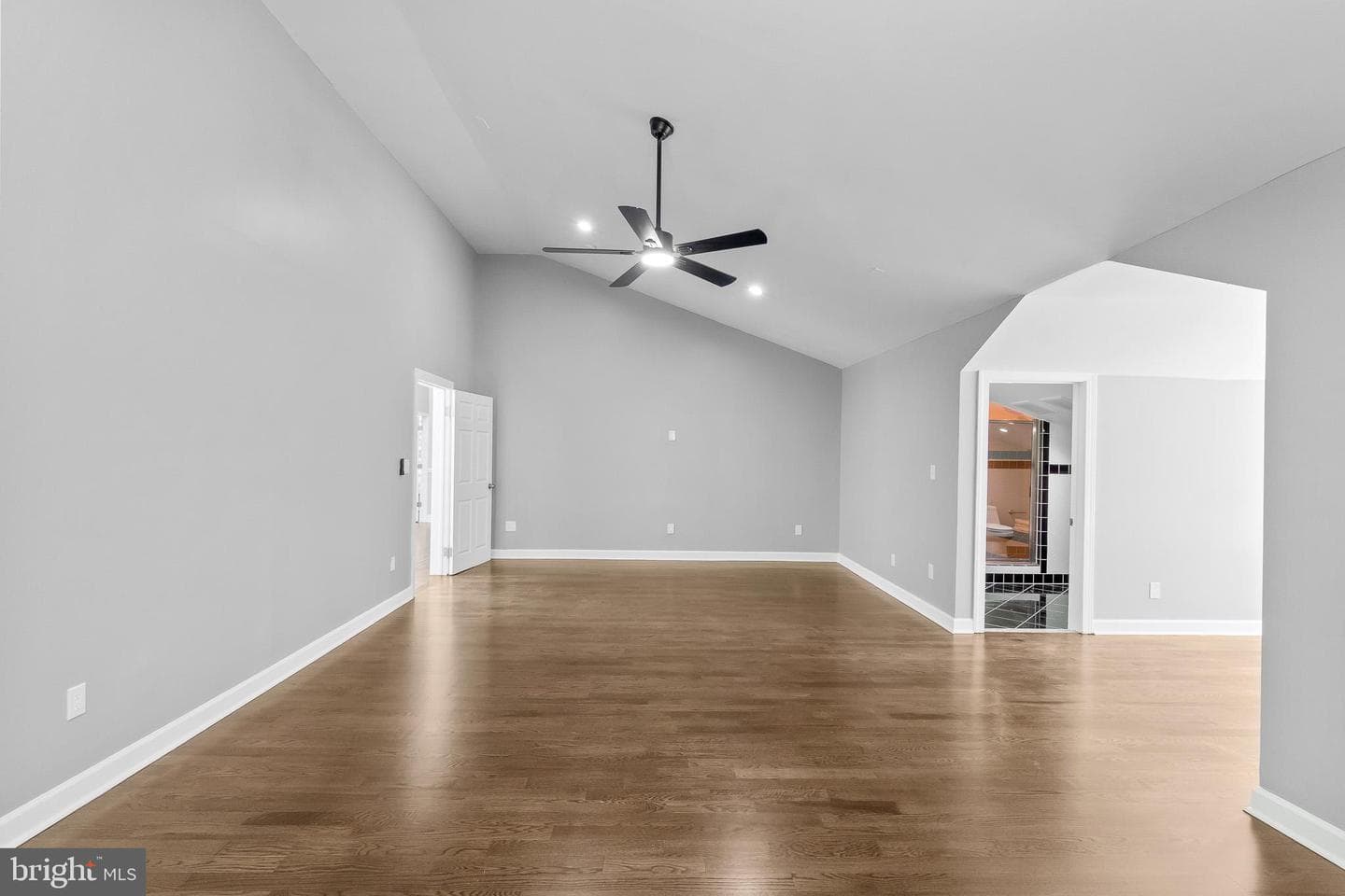 522 Epping Forest Road photo 58
