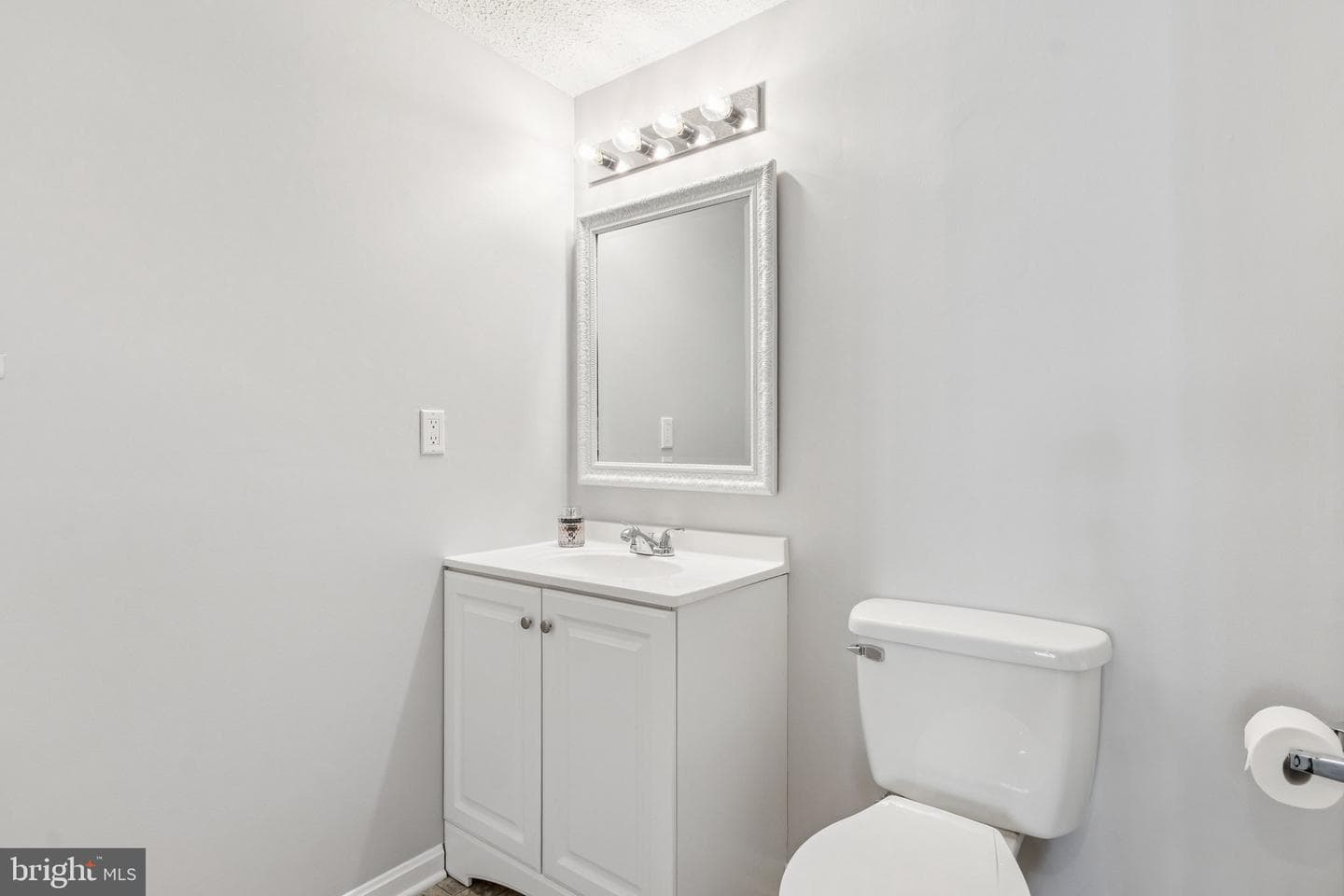 1182 Palmwood Court photo 24