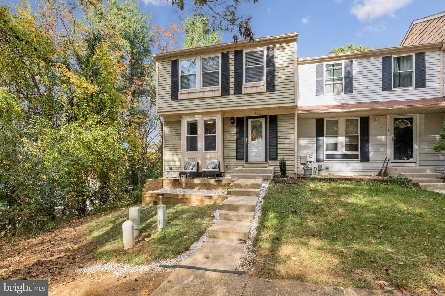 1182 Palmwood Court photo 3