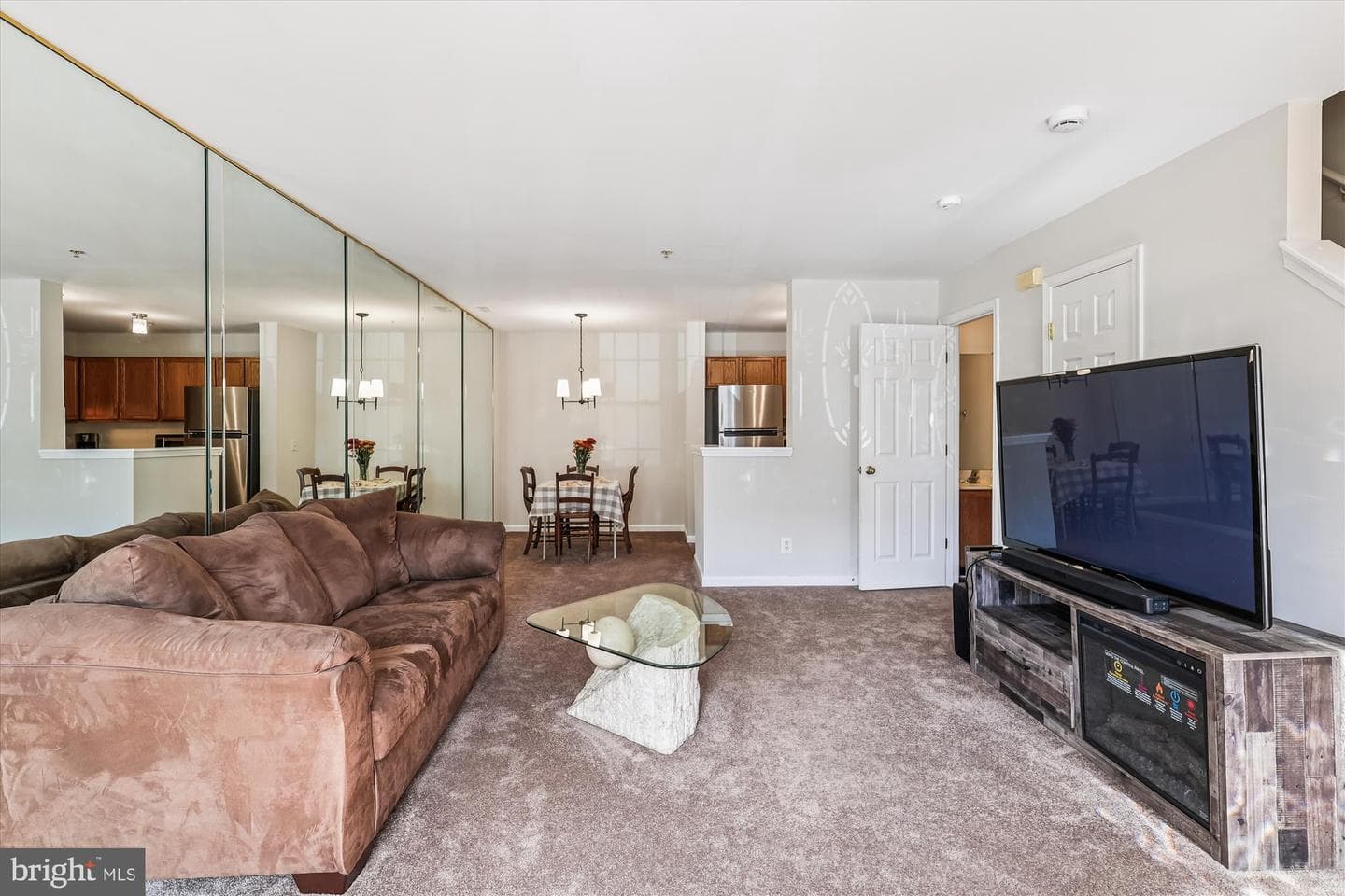 618 Sprite Way photo 4