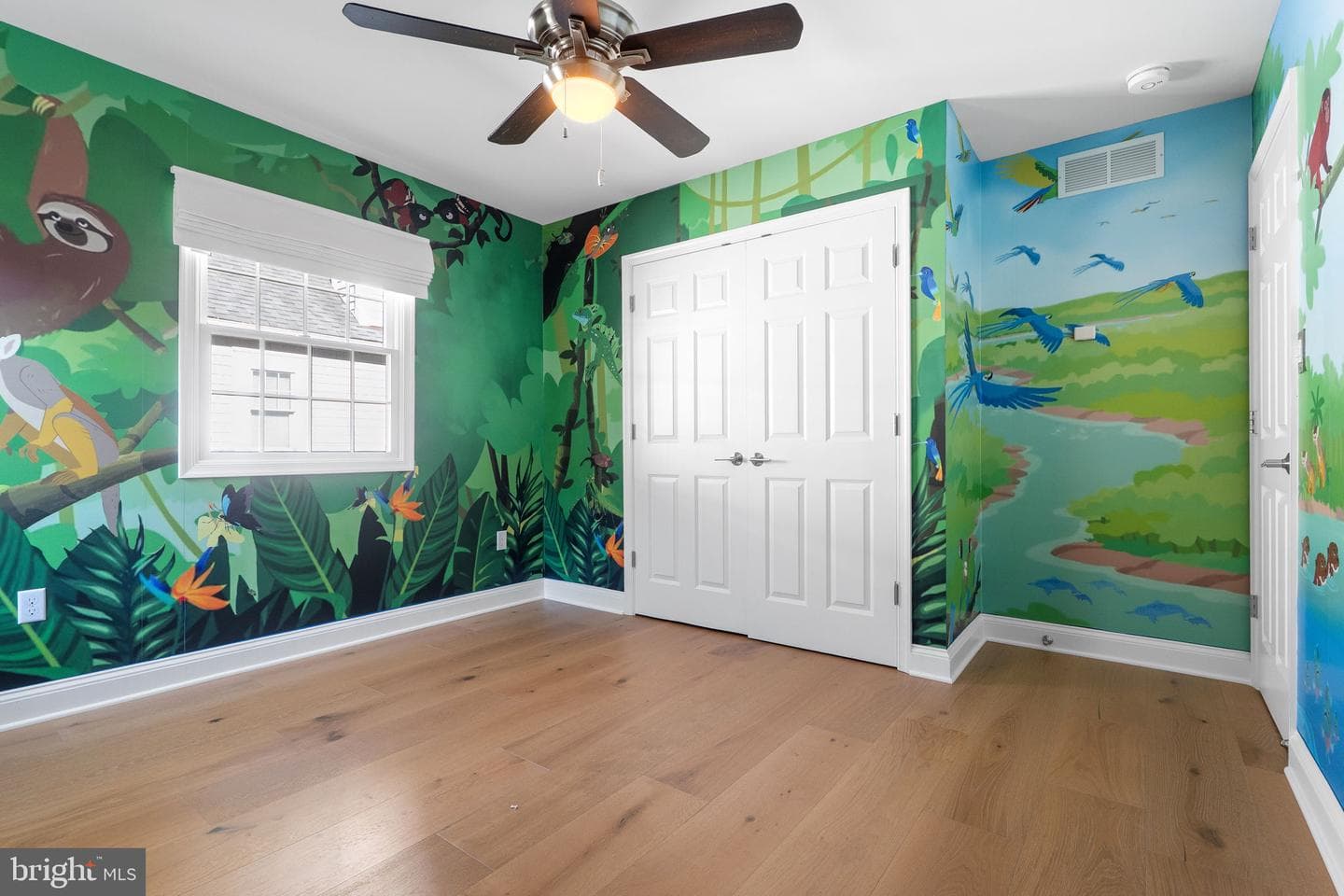 975 Phillips Drive photo 33