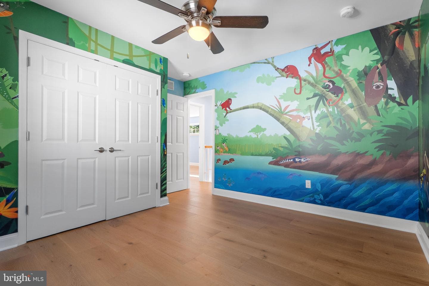 975 Phillips Drive photo 34