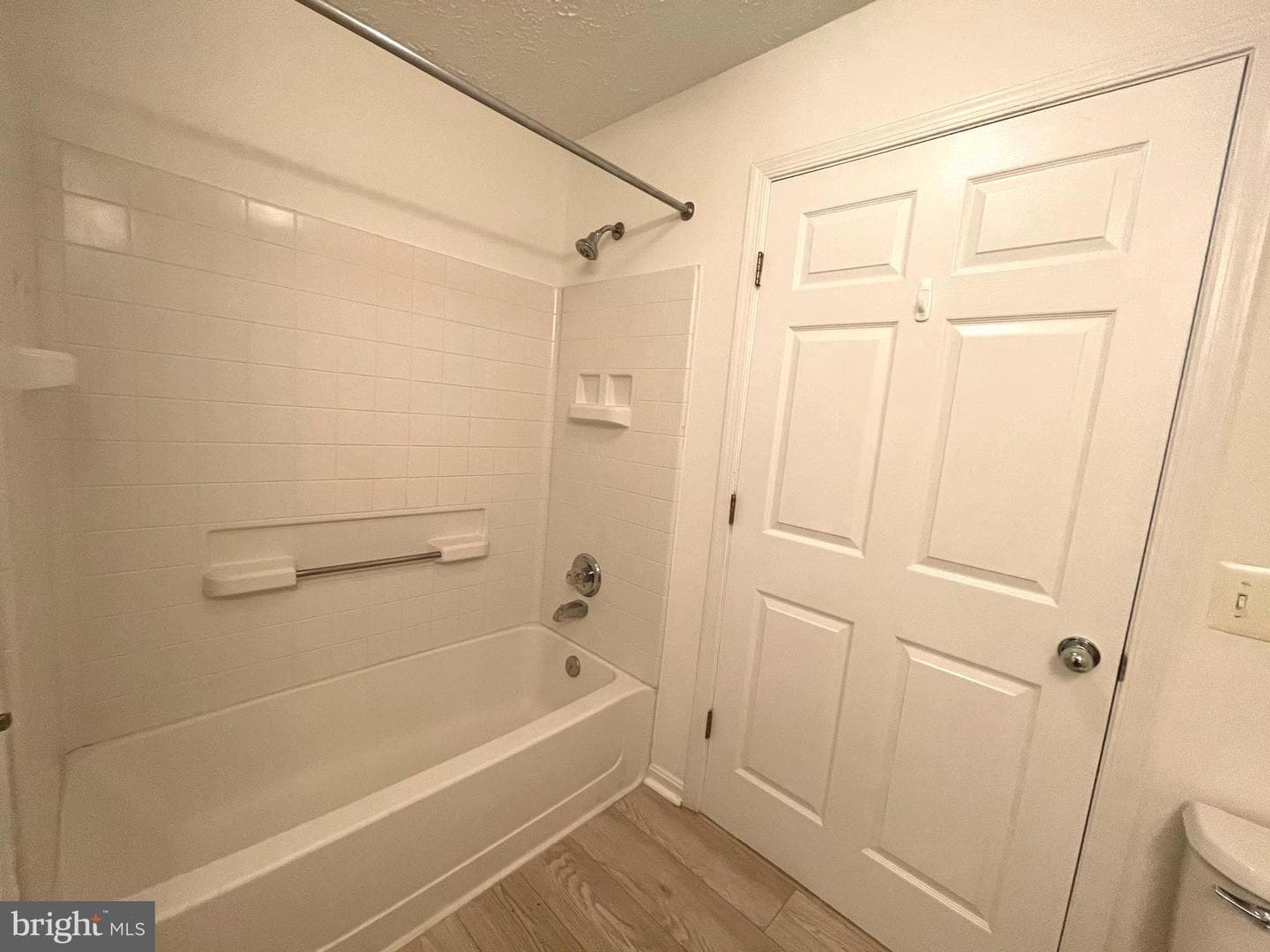 2000 Phillips Terrace #4 photo 11