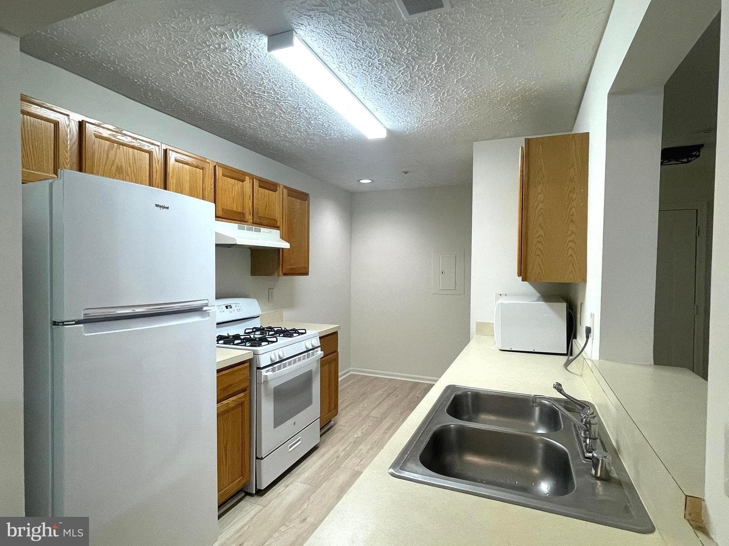 2000 Phillips Terrace #4 photo 5