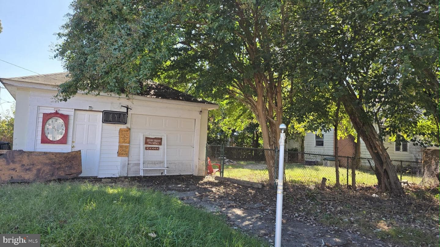 100 3rd SE Avenue photo 4