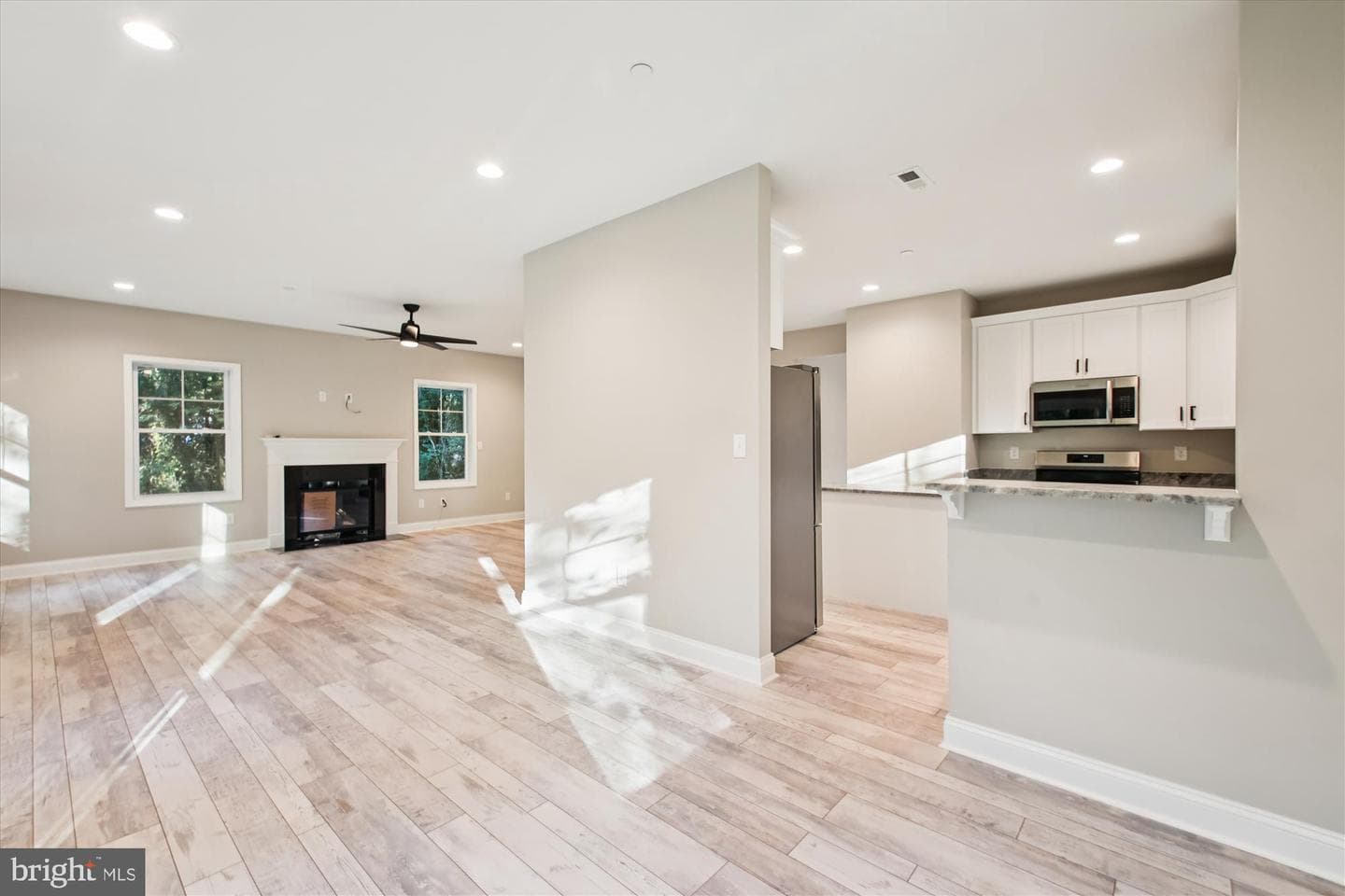 1865 Cedar Drive photo 2