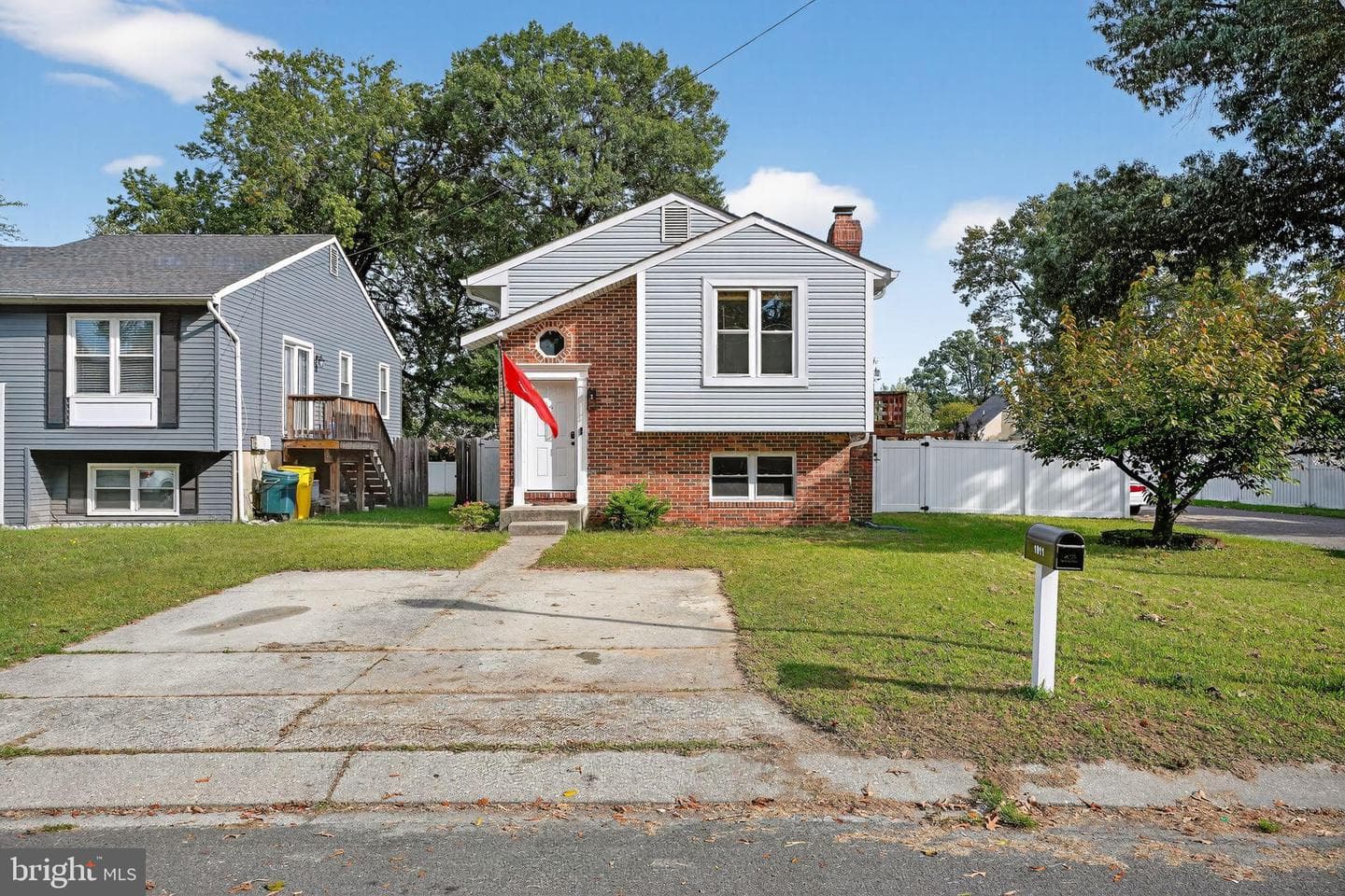 1011 4th Street photo 2