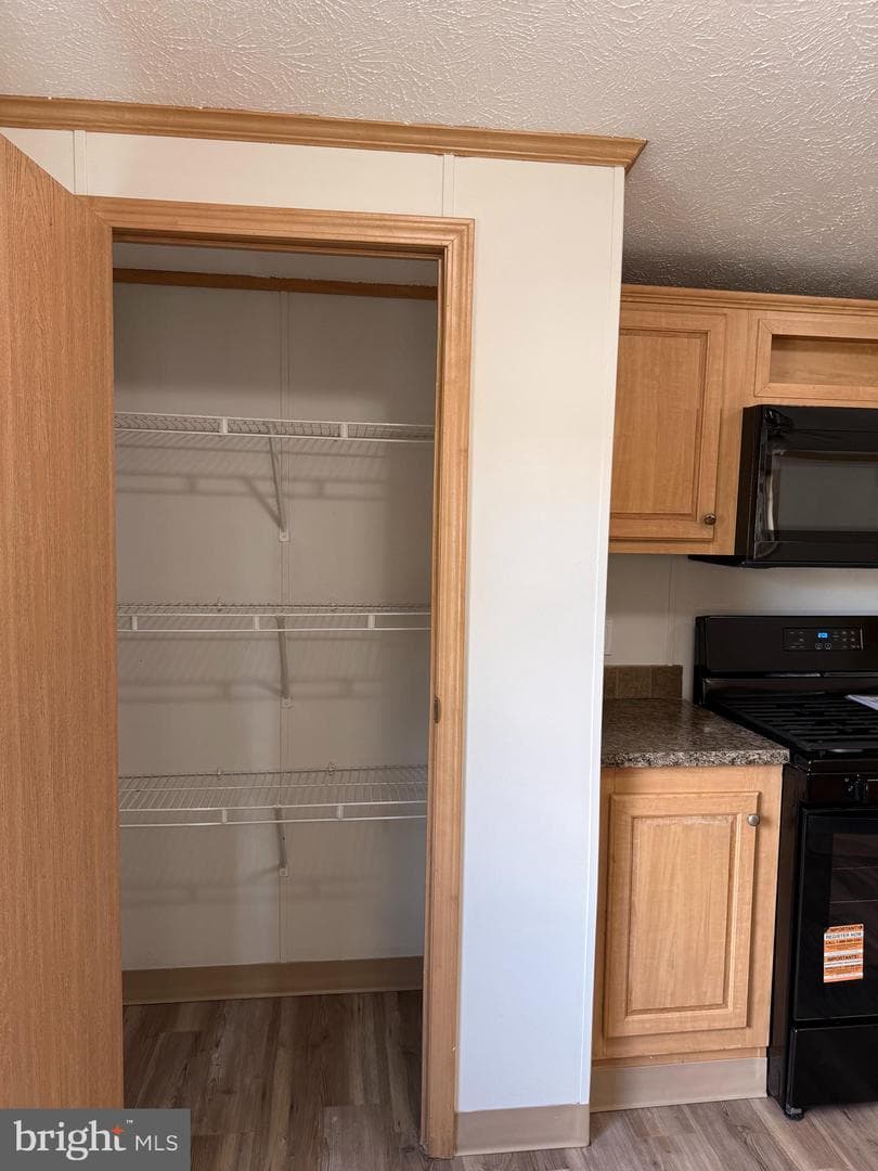 30 Jaguar Drive photo 10