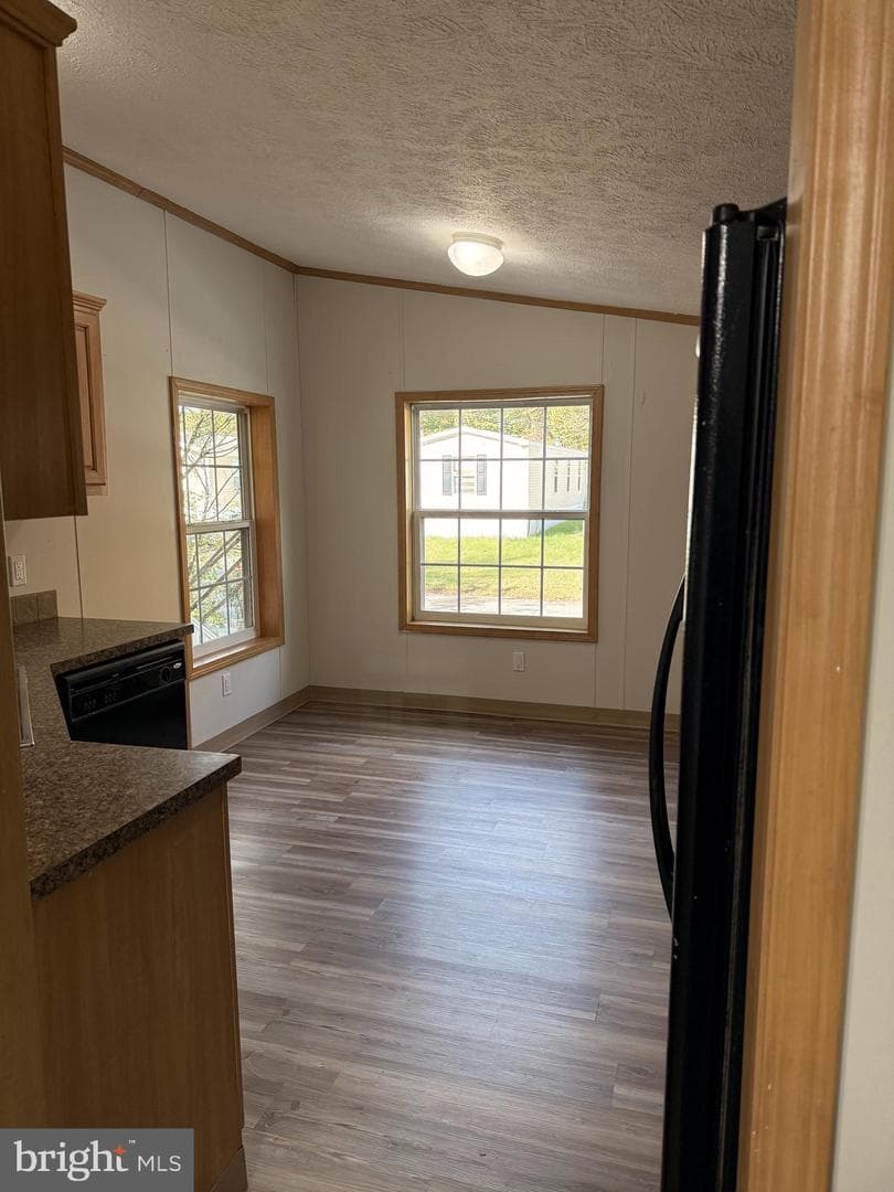 30 Jaguar Drive photo 12