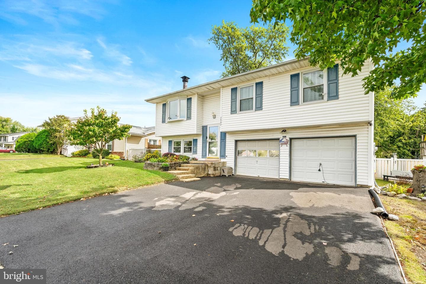7907 Stonehearth Road photo 2