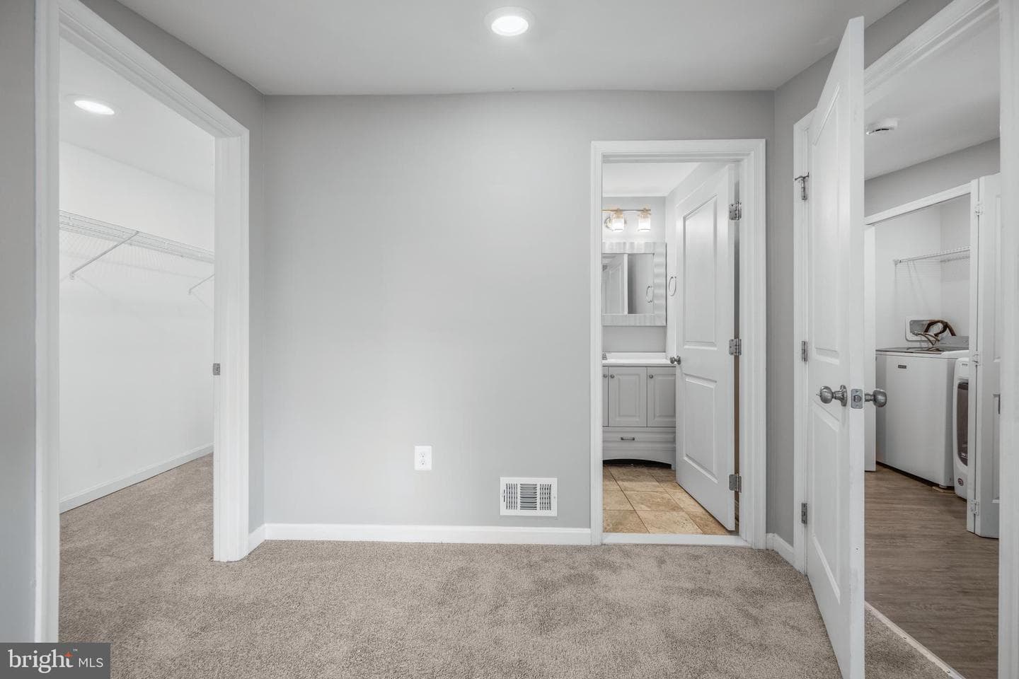 8432 Church Road photo 23