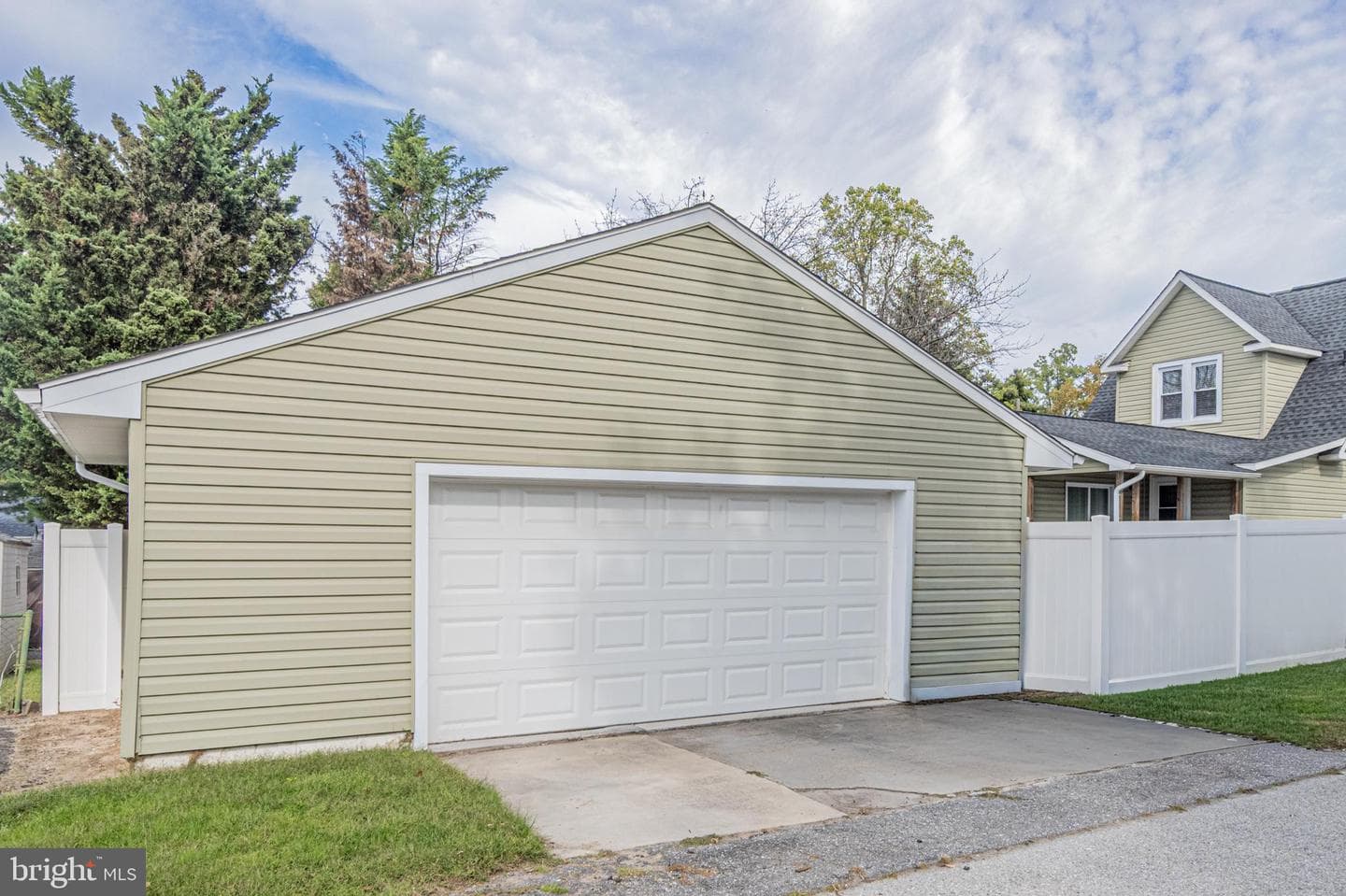 8432 Church Road photo 3