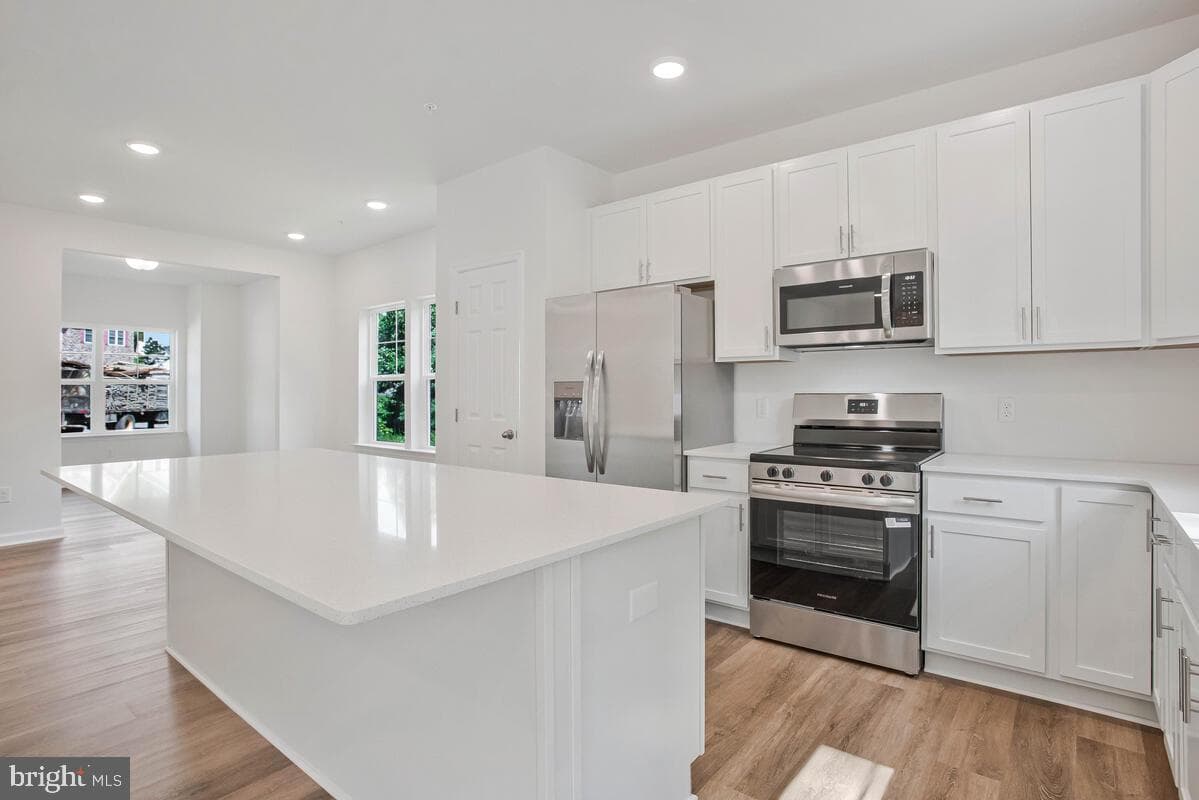404 Warwick photo 11
