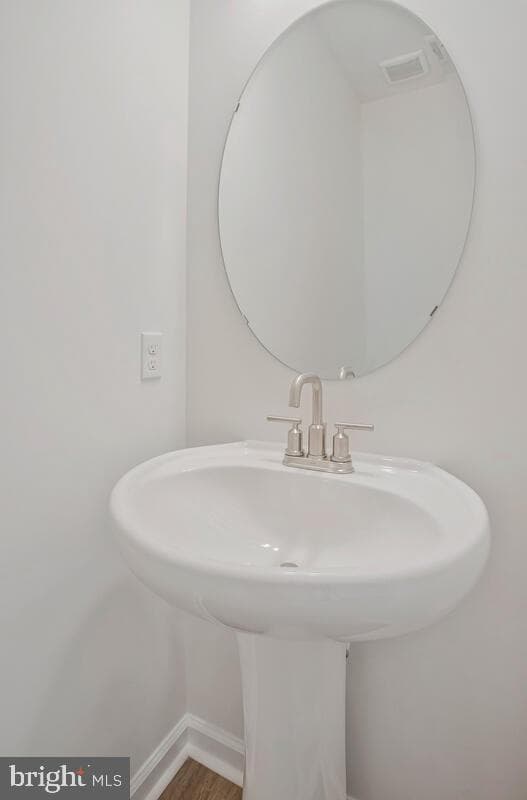 404 Warwick photo 18