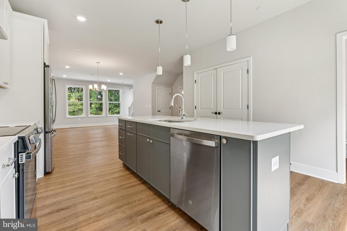 2075 Old Admiral Court photo 12