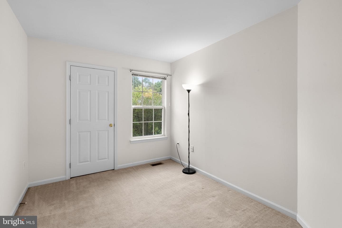 8603 Willow Leaf Lane photo 32