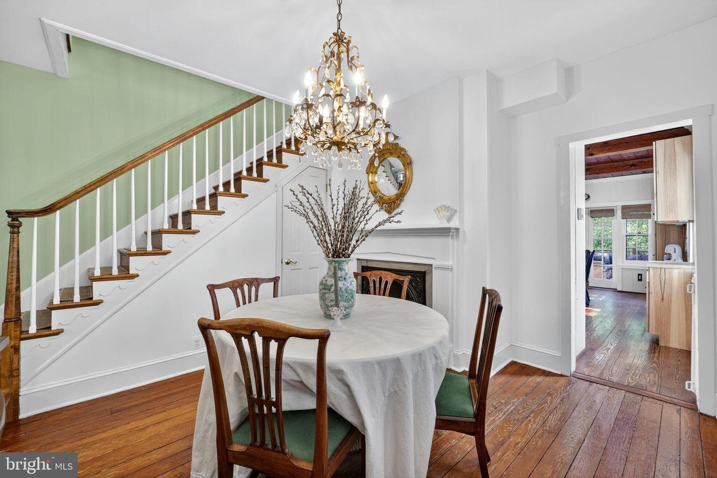 168 Green Street photo 8