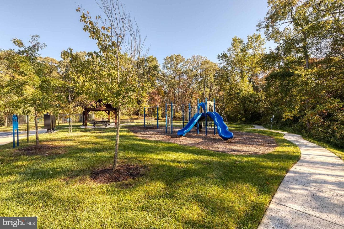 8375 Amber Beacon Circle photo 36