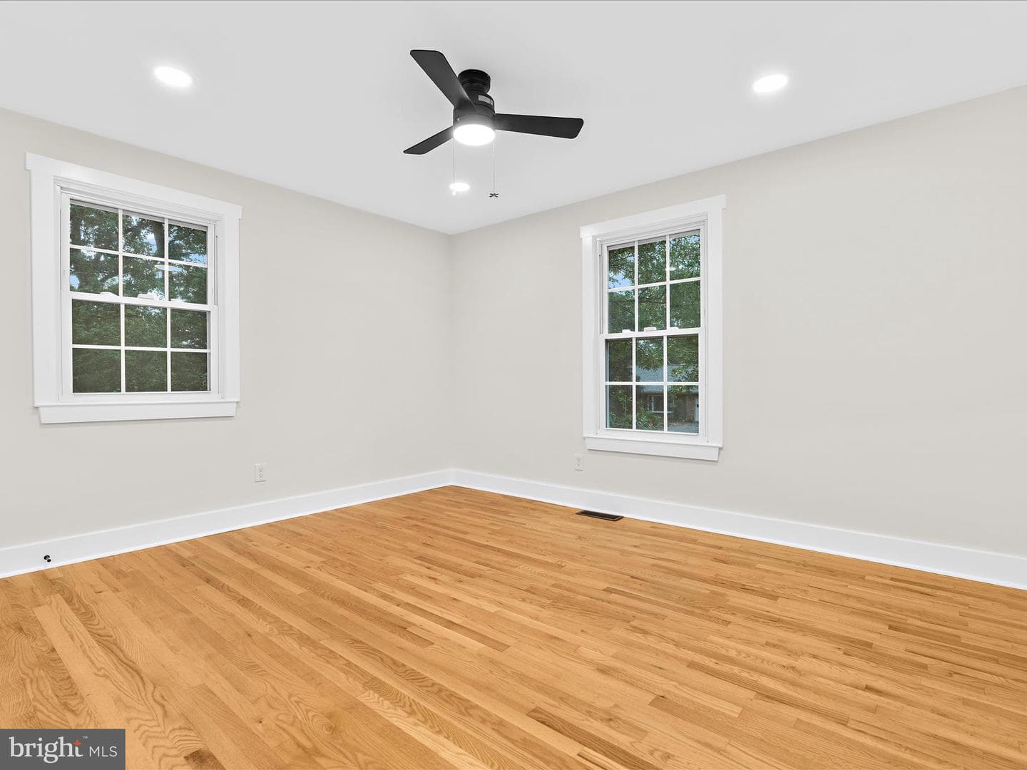 762 Cougar Drive photo 18