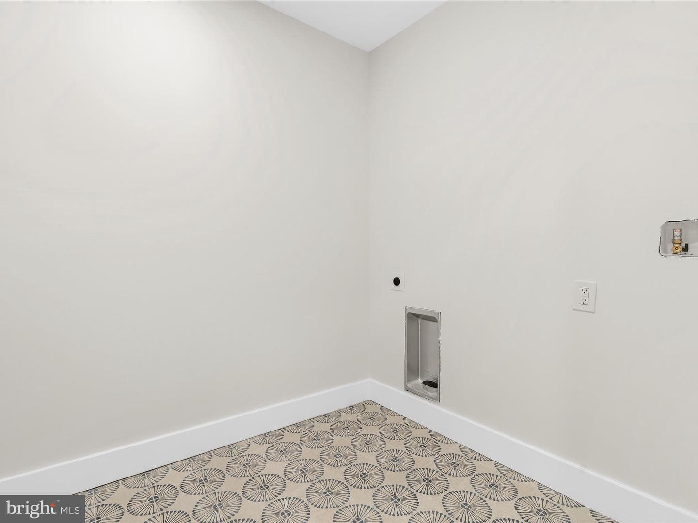 762 Cougar Drive photo 23