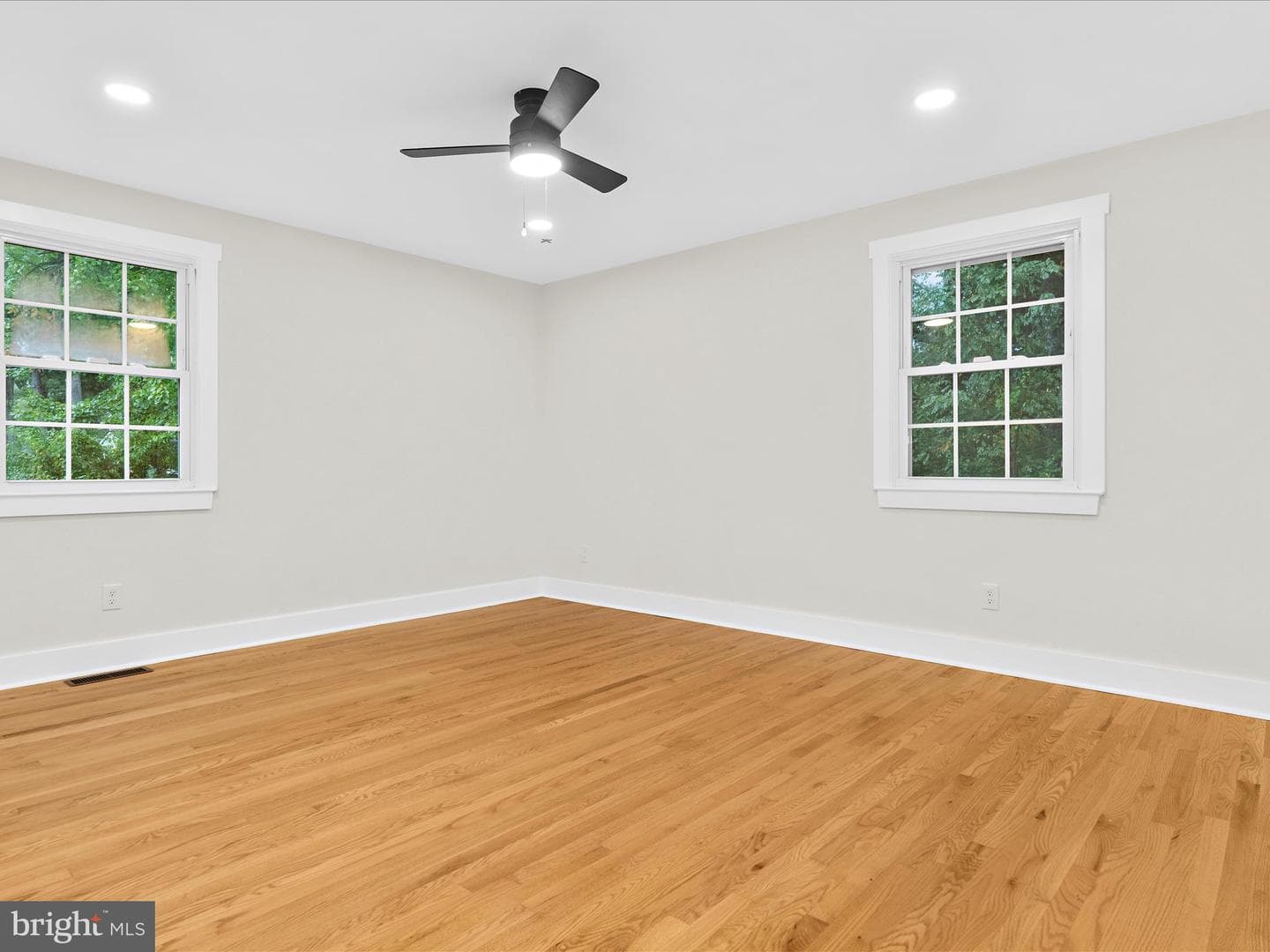 762 Cougar Drive photo 27